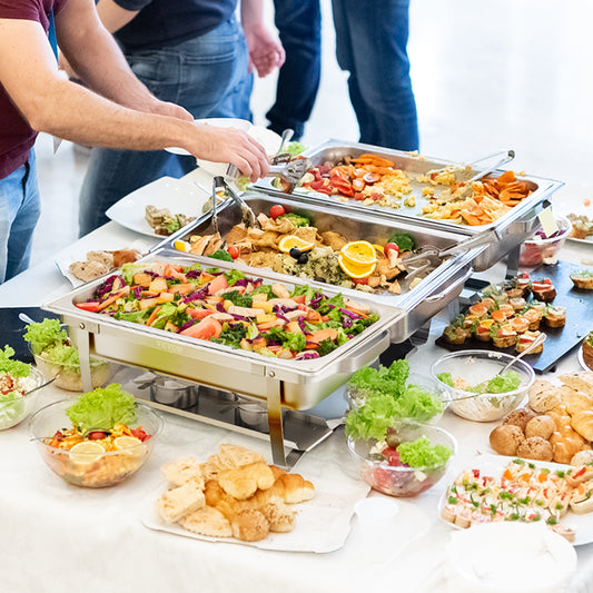 VEVOR Chafing Dish Buffet Set, 8 Qt 6 Pack, Stainless Chafer With 6 Full Size Pans, Rectangle Catering Warmer Server With Lid Water Pan Folding Stand Fuel Holder Tray Spoon Clip, At Least 8 People Eac